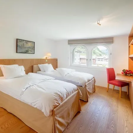Sleeps 8 Pool Wifi * زيرمات
